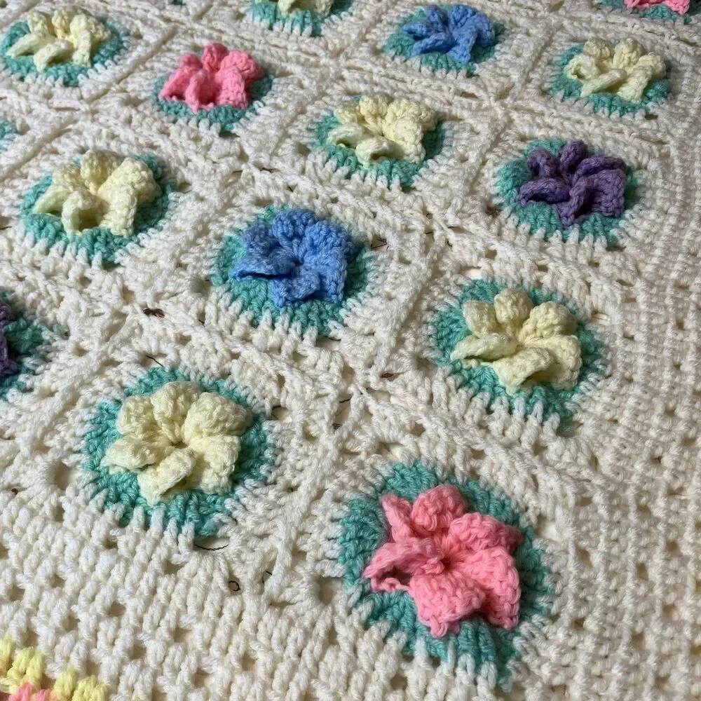 Vtg Handmade Crochet Granny Blanket Afghan Baby Spring Pastel 3D Roses Flowers